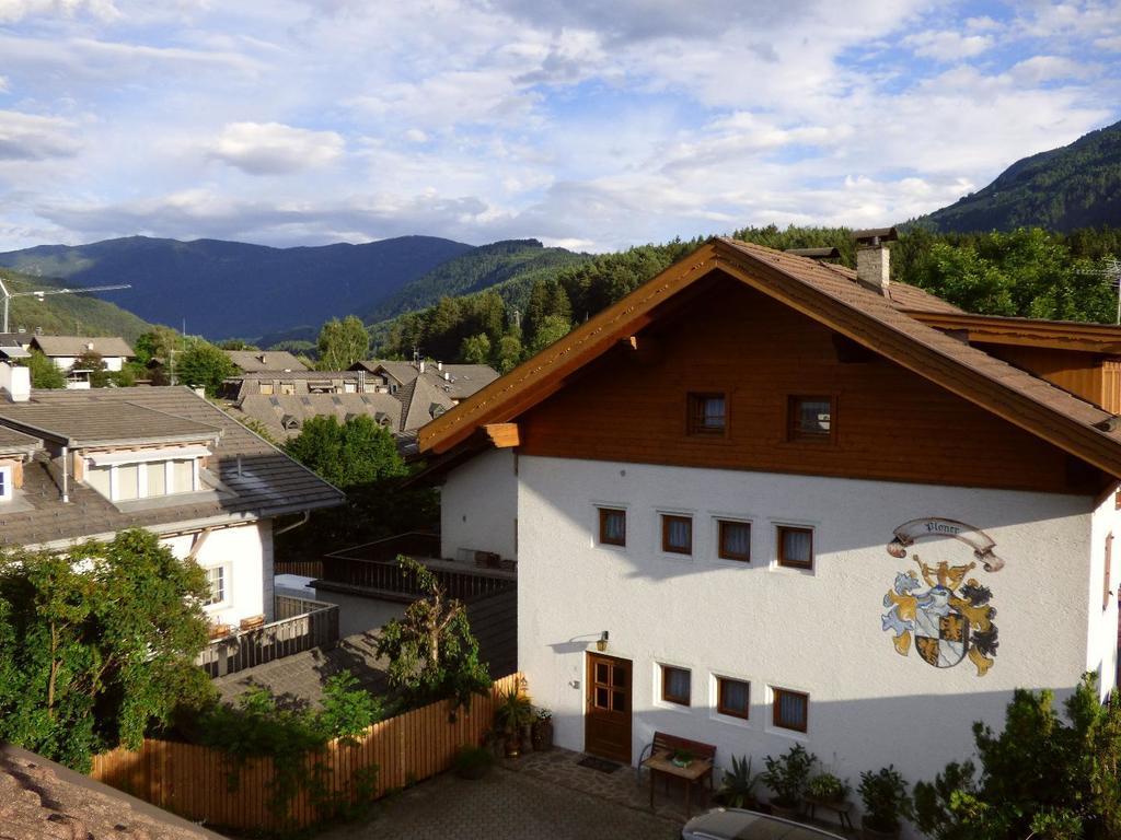 Haus Ploner - Pichlerhof Apartment Chienes Exterior photo