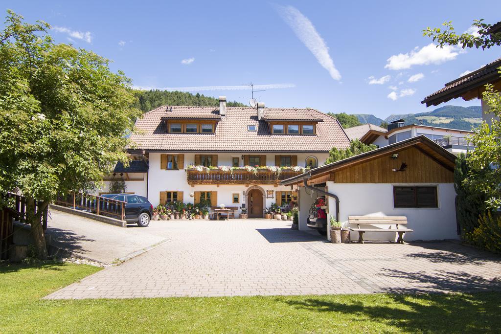 Haus Ploner - Pichlerhof Apartment Chienes Exterior photo