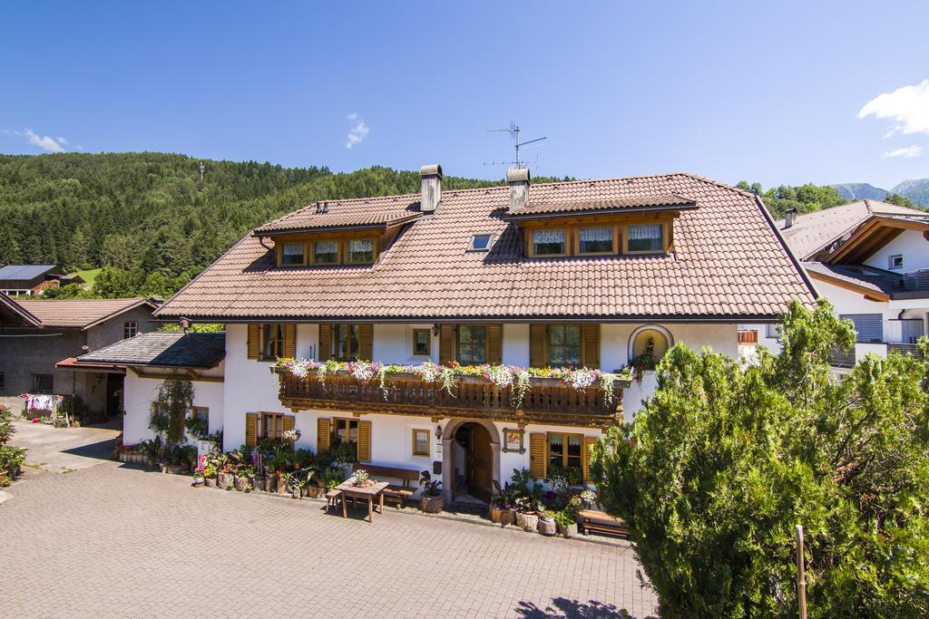 Haus Ploner - Pichlerhof Apartment Chienes Exterior photo