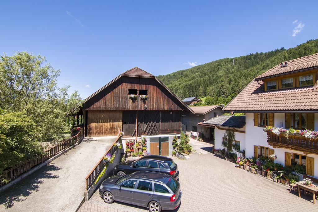 Haus Ploner - Pichlerhof Apartment Chienes Exterior photo