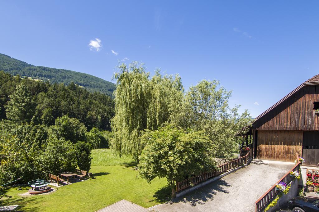 Haus Ploner - Pichlerhof Apartment Chienes Exterior photo